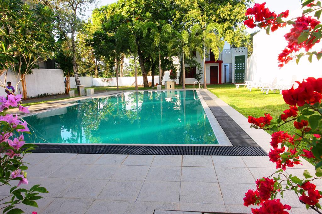 Oak Residencies Villa Kiribathgoda Exterior foto