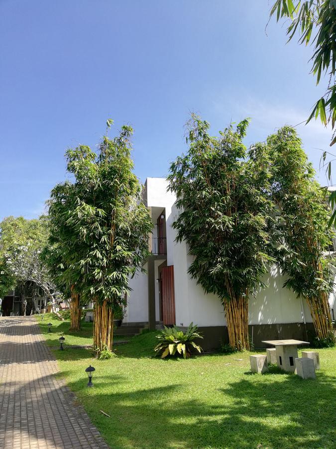 Oak Residencies Villa Kiribathgoda Exterior foto
